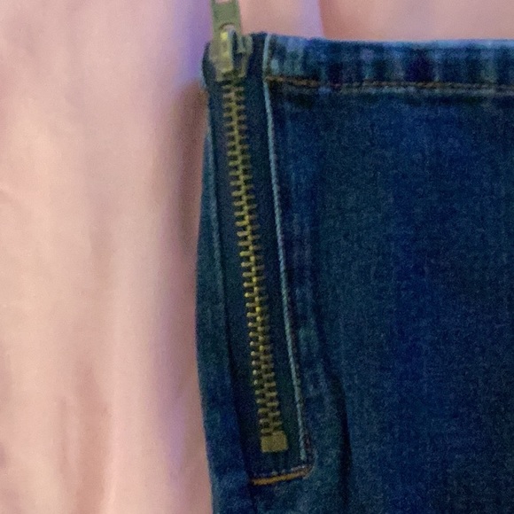 Wash, Dry, Fold brand men’s distressed jeans, 30x32 - Picture 3 of 5